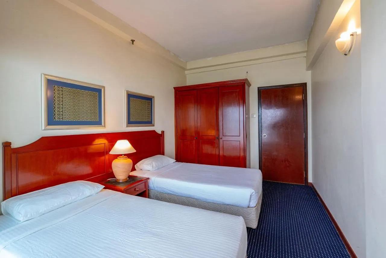 Spacious Family Beach Resort + Big Balcony @ D' Beach Suites Malaysia
