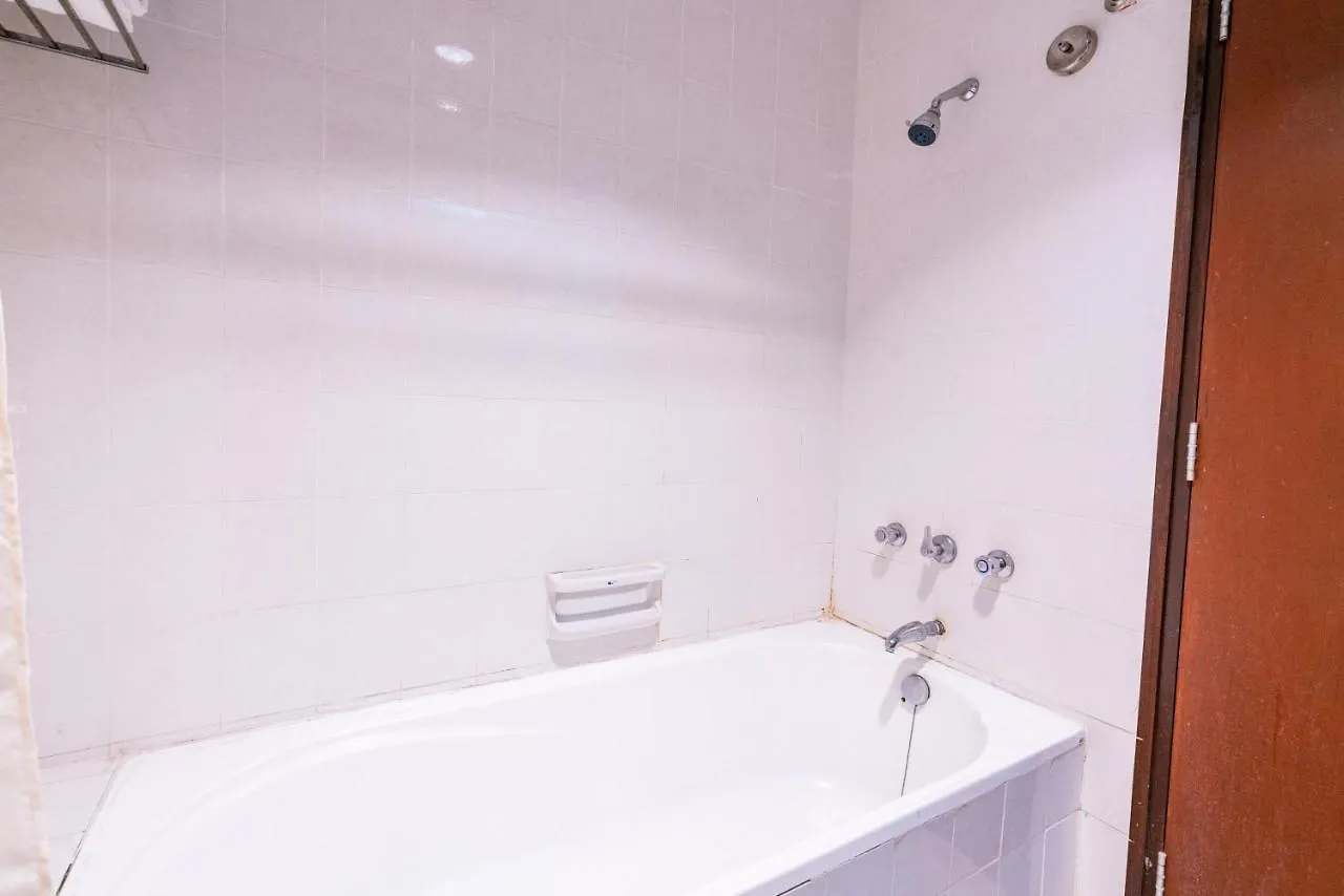 Spacious Family Beach Resort + Big Balcony @ D' Beach Suites 0*, Tanjung Bungah (Penang) Malaysia