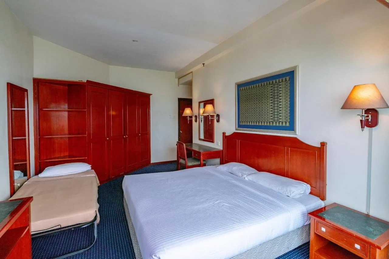 Spacious Family Beach Resort + Big Balcony @ D' Beach Suites Tanjung Bungah (Penang)