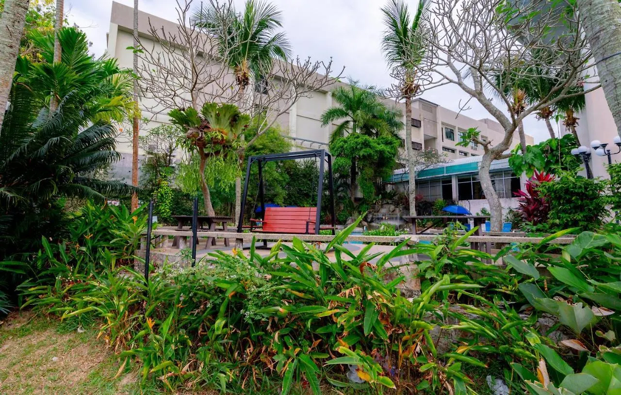 Apartment Spacious Family Beach Resort + Big Balcony @ D' Beach Suites Malaysia